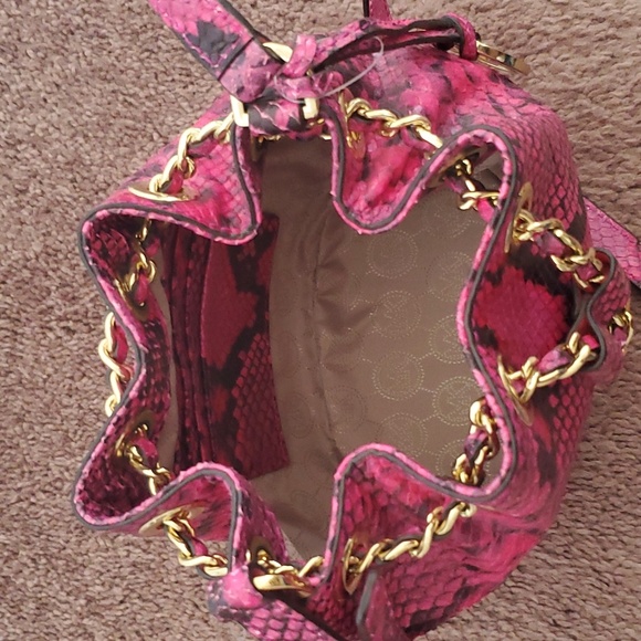Michael kors snakeprint bucket bag - Picture 5 of 6